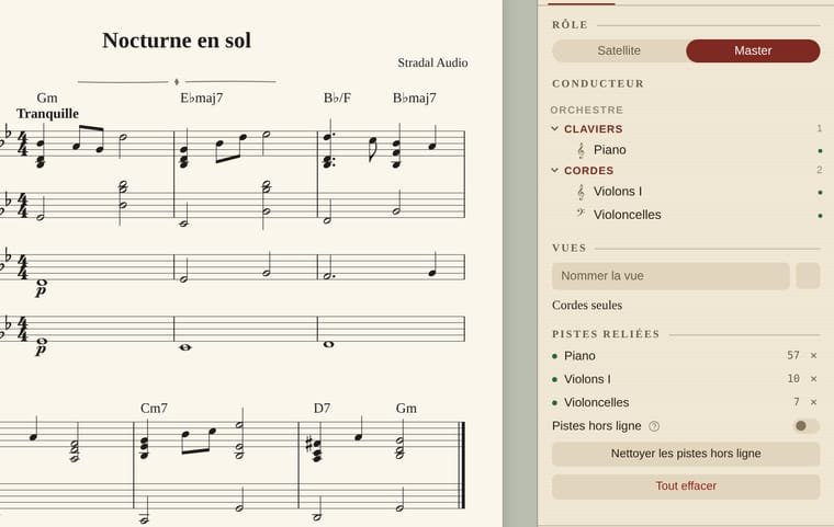 Onglet Pupitres de SymphoniqueScore : rôle Master sélectionné, conducteur avec la famille Claviers (Piano) et la famille Cordes (Violons I, Violoncelles), chaque piste avec un point vert